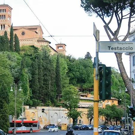 Irene's The Apartment Rome